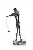 Hommage à Newton by Salvador Dalí, 2003, sculpture en bronze à patine noire et socle en marbre, sold Sep 2023