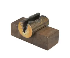 André Bucher, Sans titre, sculpture en bronze et socle en bois