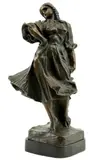 František Uprka, Slovácke dievča, okolo 1910, bronz