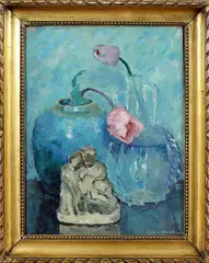 Geraldine Jaarsma, schilderij, 1930 (Sneek 1879 - ), olieverf op linnen, beeldje met gemberpot en glazen karaf met bloemen 35,5x28cm