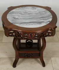 Chinese tafel, marm. blad, Oude Oosterse bijzettafel met grijs marmeren blad, 20e eeuw,In zeer goede staat