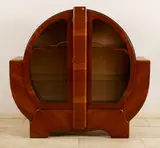 Engelse Art Deco vitrine, notenhout, Engelse notenhout fineer Art Deco vitrinekast, mooie vormgeving in goede originele staat 126x134x35cm