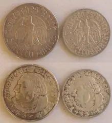 2 Munten, Reichsmarken, 2 Munten; 1x 2 Reichsmark 1933 J, Cond.: ZF, 1x 5 Reichsmark 1933 A "Maarten Luther", (rand iets beschadigd) Cond.: P-