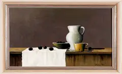H. Poeder, schilderij, Henk Poeder (Ede), olieverf op paneel, stilleven met aardewerk en pruimen 63x42cm