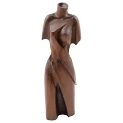 Yvonne Domenge, Homenaje a Kitzia, Escultura en talla de madera de cedro, pieza única
