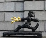 Patrick O'Reilly, Bear With Cub, Bronze and gold leaf