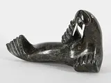 Nuveeya Ipellie, Untitled - Walrus, 2003, green stone and bone sculpture