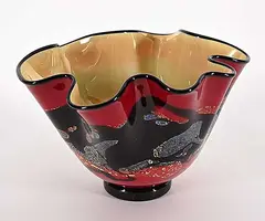 Michael Nourot, Untitled - Short Ruffled Vase, glass sculpture