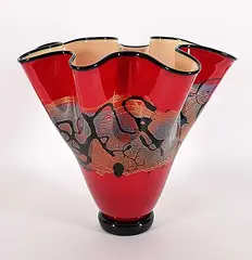 Michael Nourot, Untitled - Tall Ruffled Vase, glass sculpture