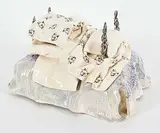 Annemarie Schmid Esler, Untitled - Bed with Pillows and Covers, glazed ceramic