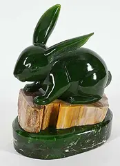 Lyle Sopel, Meadowlands - Rabbit, 2003, green nephrite jade and petrified wood sculpture