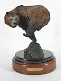 Ellie Archer, Pimpahta #1/35, bronze sculpture
