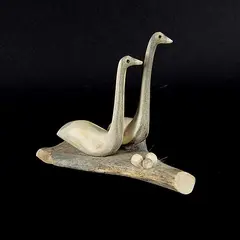 Bob Pokiak-Taylor, Tuk-Tuk, 2000, bone carving