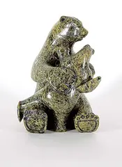 Kellypalik Etidlooie, Untitled - Bear Hug, green stone carving