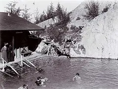 Elliott Barnes, Cave and Basin Bath House and Pool, Banff, Alberta, circa 1906, black and white photograph on paper