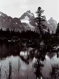 Byron Harmon, Mount Geikie and the Ramparts, circa 1918