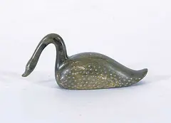 Jacob Kahoktak, Untitled - Long Neck Bird, 1981, light green stone carving