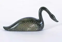 Jacob Kahoktak, Untitled - Long Neck Bird, 1981, green stone carving