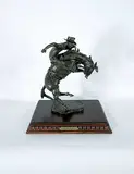 Douglas Stephens, Two Seconds Out #5/25, bronze sculpture