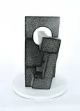 Honsun Chu, Gate, 1989, black marble sculpture