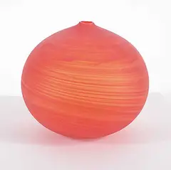 Jonathan Mossop, Red Swirl Globe, 2007, glass