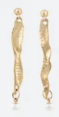 Nika Walentynowicz, Kolczyki, Nori II, złoto, pr. ok. 0, 585, m. 6, 4 g, 2 szt. pereł hodowanych słodkowodnych, dł. 5, 5 cmProjekt autorski