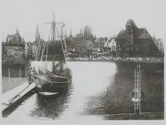 Alina Jackiewicz-Kaczmarek, Gdańsk – Długie Pobrzeże, 2002, 2002, akwaforta, papier, 41