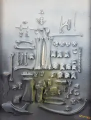 Jonasz Stern, Ślady Kanibala, 1977, 1977, collage, płótno