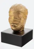Głowa sekretna by Igor Mitoraj, brąz, marmur, sold Oct 2023