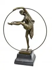 Tancerka z obręczą by Armand Godard, brąz patynowany, sold Sep 2019