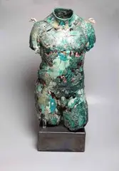 Mariusz Dydo, Hypnos II, 2018, 2018, ceramika wielokrotnie palona, szkliwo i szkliwo ziemne