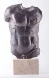 Perseusz by Igor Mitoraj, brąz patynowany, sold Nov 2017