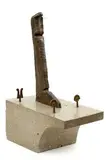 Štefan Tóth, Nefretete, 1983, bronz, kameň
