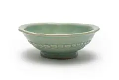 Hylton Nel, Green Bowl, 2018, painted and glazed ceramic