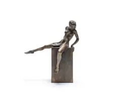 André Prinsloo, Woman on a Box, 2007, bronze with a brown and verdigris patina