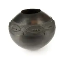 Nesta Nala, Ukhamba with incised and relief rope decoration, 1998, pit-fired and burnished with relief and incised decoration