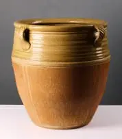 Digby Hoets, Ash over dry ash glaze pot, glazed ceramic