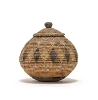 Reuben Ndwandwe, Ukhamba basket with lid, 1990, woven ilala palm