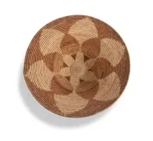 Tutene Pata, Large Mbukushu carrying and winnowing basket, 1984, Hyphaene petersiana palm for binding material and Eragrosti pallens grass for inner core with ‘Knees of the Tortoise’ design