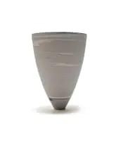 Cilla Williams, Tall Vessel, 2007, porcelain