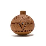 Mpho Mokgatlhe, Pot with triangular geometric decoration, painted and incised terracotta