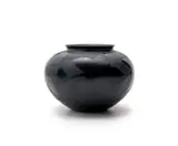 Ian Garrett, Small vessel with incised floral decoration, 2007, burnished earthenware