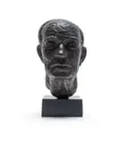 Gerard De Leeuw, Bust of HJ Strydom