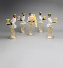 Fred Wilson, Shatter, 2003, 5 Murano glass candlesticks, water, food coloring
