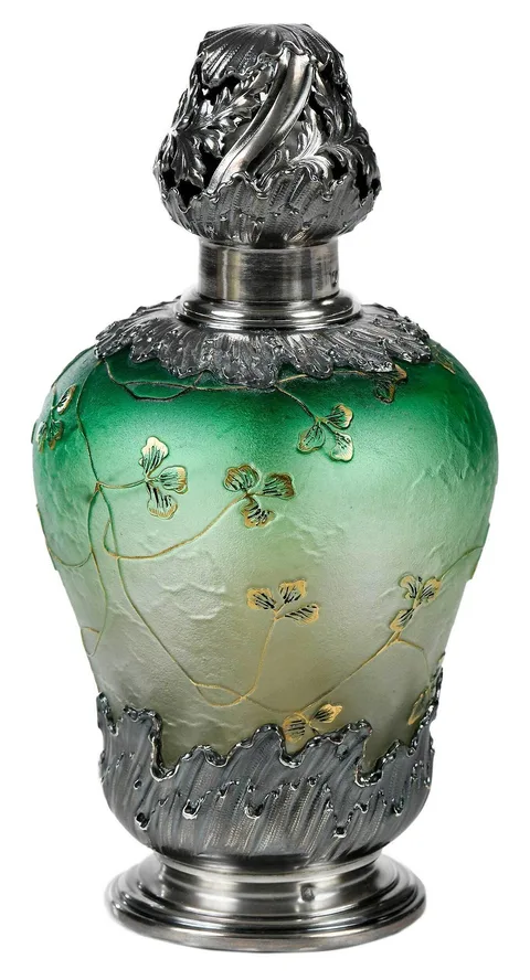 Daum Nancy, Cameo Grisaille Glass Perfume Bottle, 1900-1910, vines and leaves in cameo grisaille with gold enameling