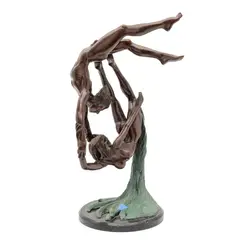Julián Bravo, ESPÍRITUS DEL BOSQUE, 2000, Bronce, patinado en tono verde y marrón; con base de mármol negro
