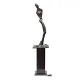 Dríade*, SIGLO XX, Bronce, patinada en color marrón; con base de mármol negro (fracturada)