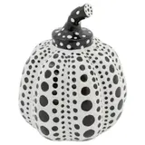Pumpkin - Black and white by Yayoi Kusama, Escultura en resina laqueada sin número de tiraje, sold Dec 2024