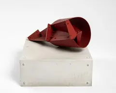 Navegante by Édgar Negret, 1976, Aluminio pintado. Múltiple, sold Sep 2024