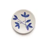 Ruan Hoffmann, Plate with blue leaf motif, painted and glazed ceramic